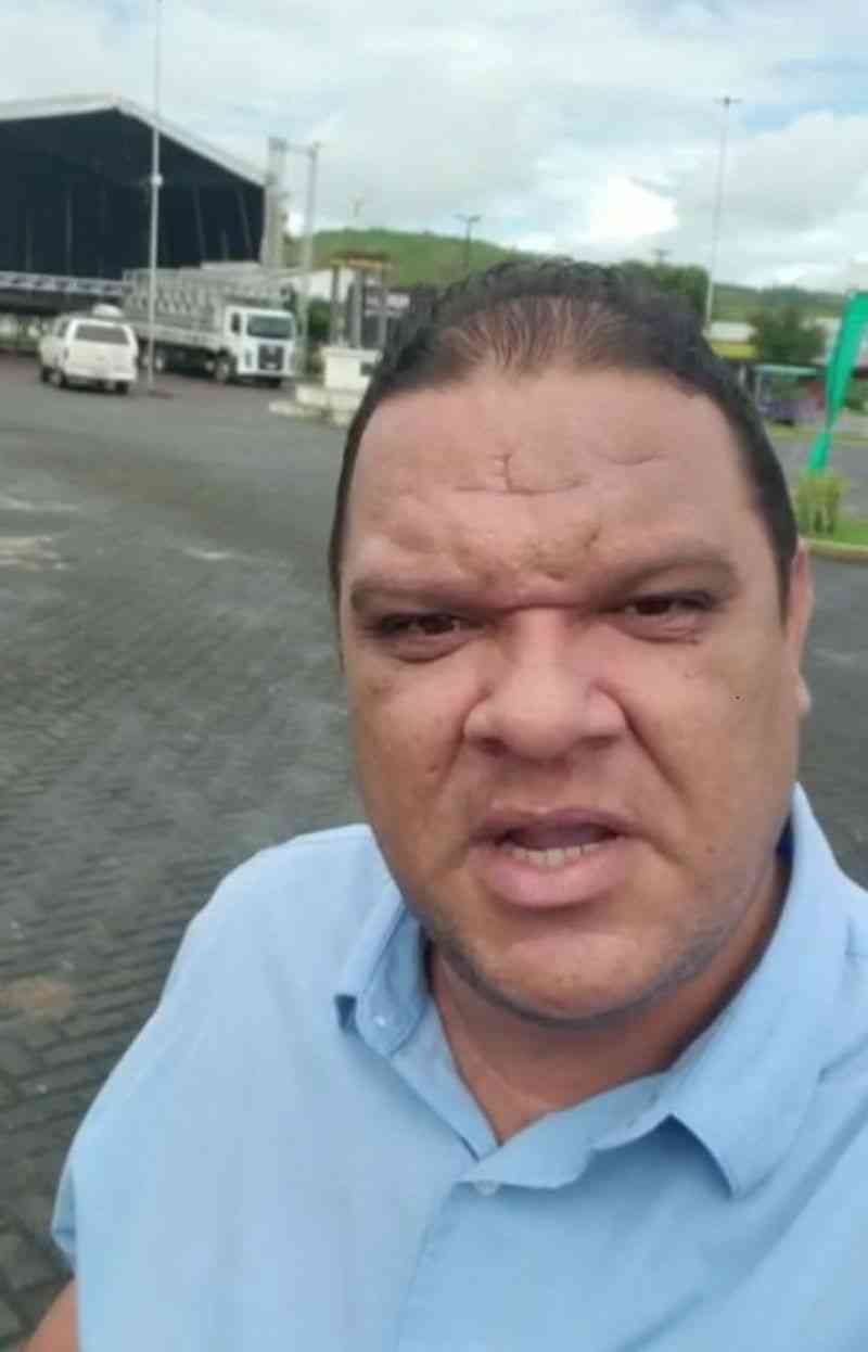 Vereador convoca Dnit para conserto em rodovia federal; em video