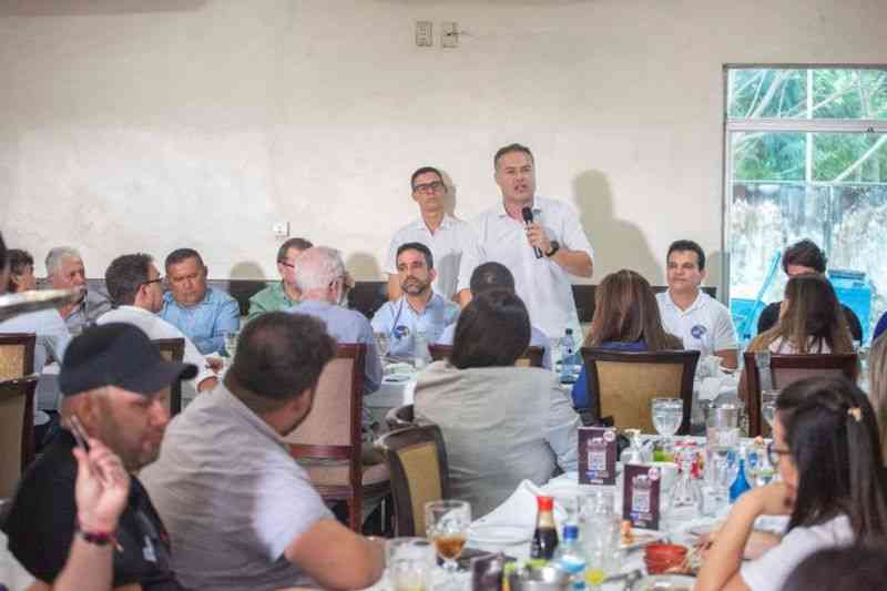 Com empresários, Renan Filho defende investimentos prioritários para Arapiraca